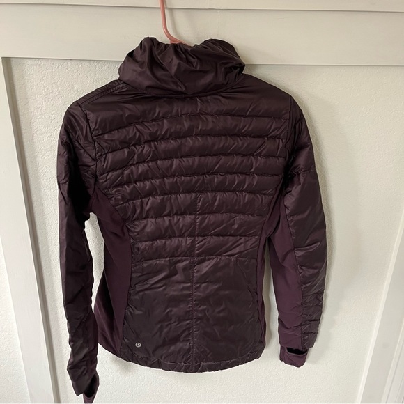 Lululemon Athletica Women's 6 Down Quarter-zip Jacket. - Picture 4 of 7